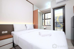 Simply and Comfort Design Studio Room at Transpark Cibubur Apartment By Travelio